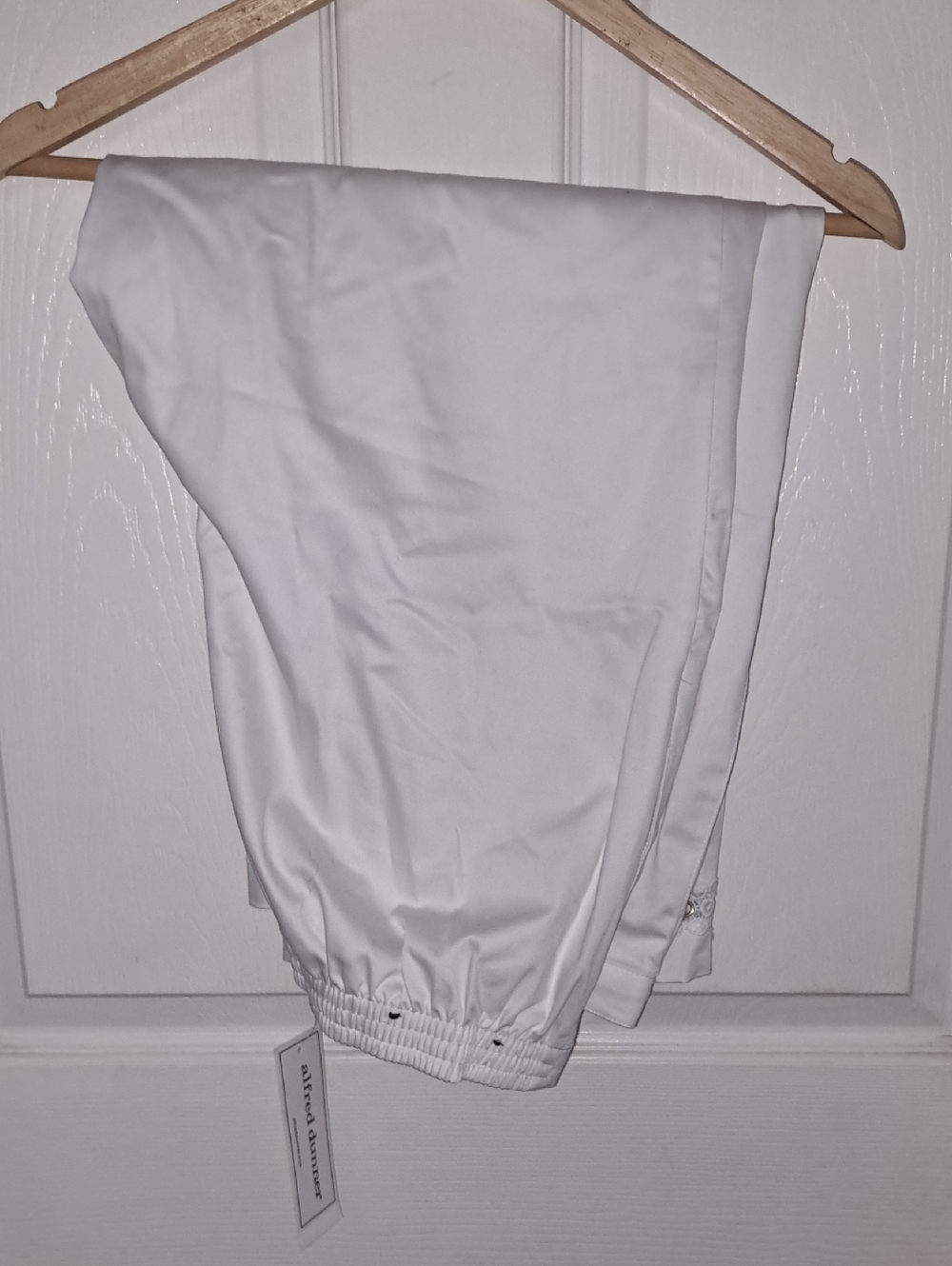 Alfred Dunner White Capri Pants